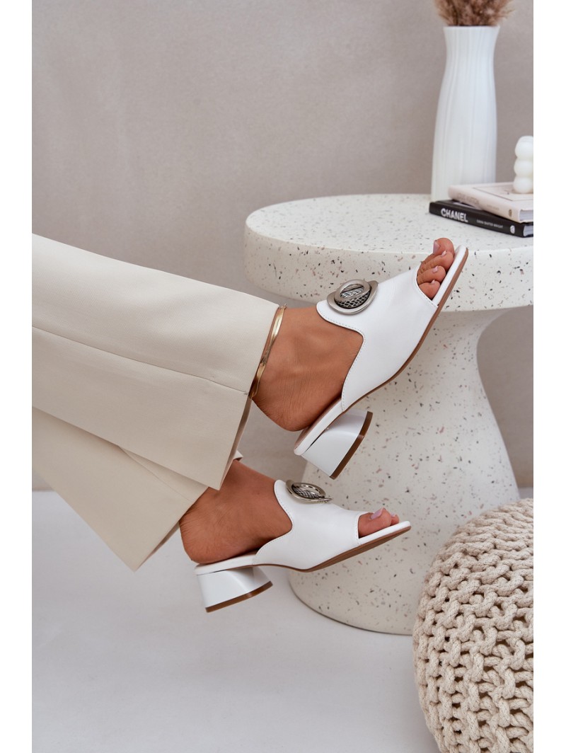 Elegant Women's Slippers On Low Heel With Decoration White Feledis