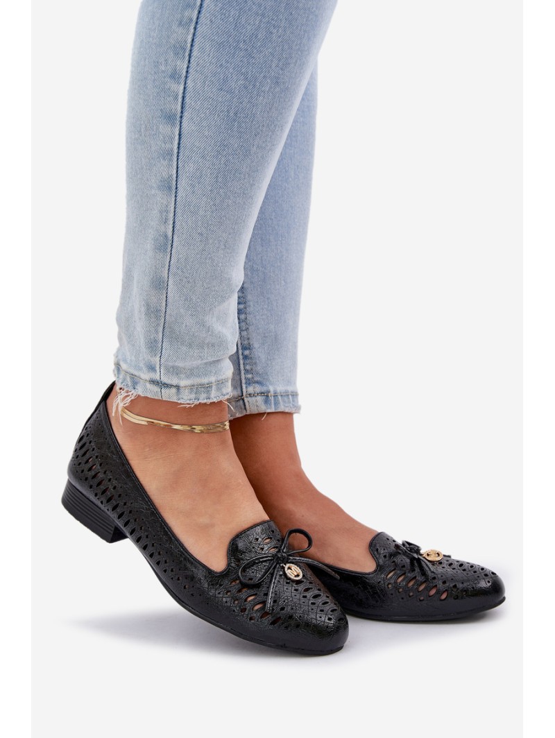 Lacquered Perforated Ballet Flats With Bow Eco Leather Black Amepitrea