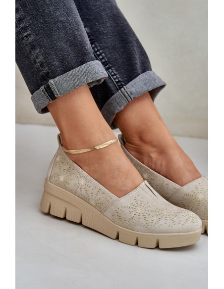 Women's Shoes With Perforated Pattern On Wedge Gold Lisvia