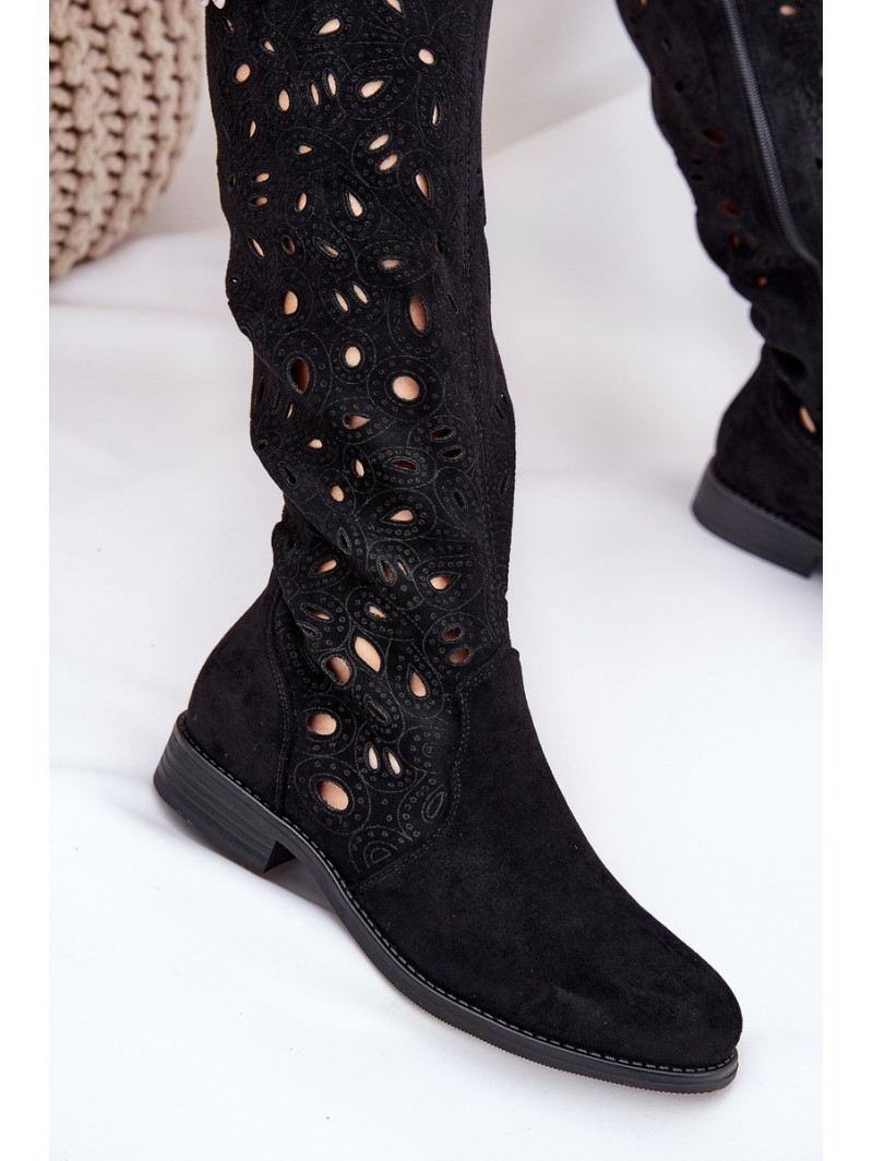 Perforated Boots On Flat Heel Black HY51-176