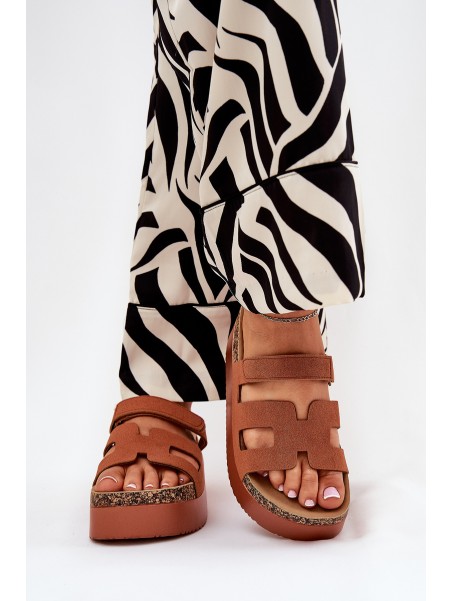 Slides On Chunky Platform Camel Daldiva