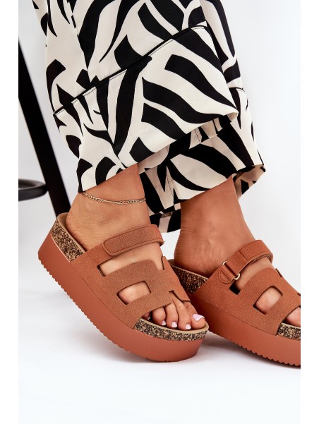 Slides On Chunky Platform Camel Daldiva