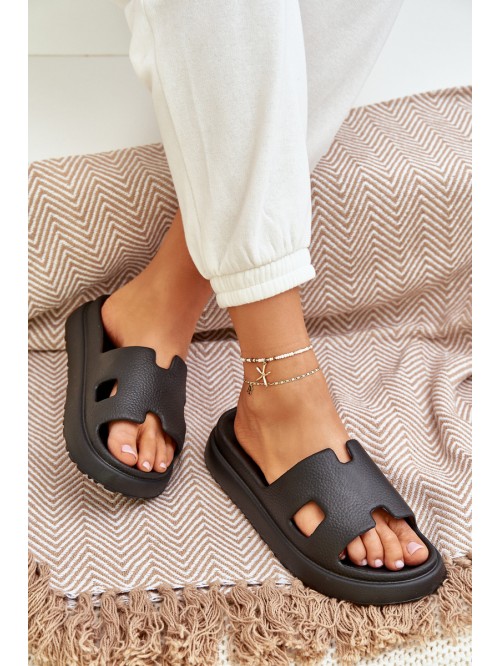 Foam Slippers With Cutouts Black Neladith