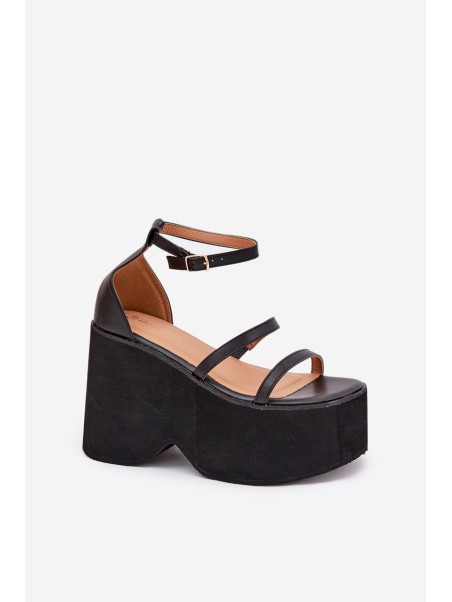 Women's Sandals On Massive Platform And Wedge Black Etette