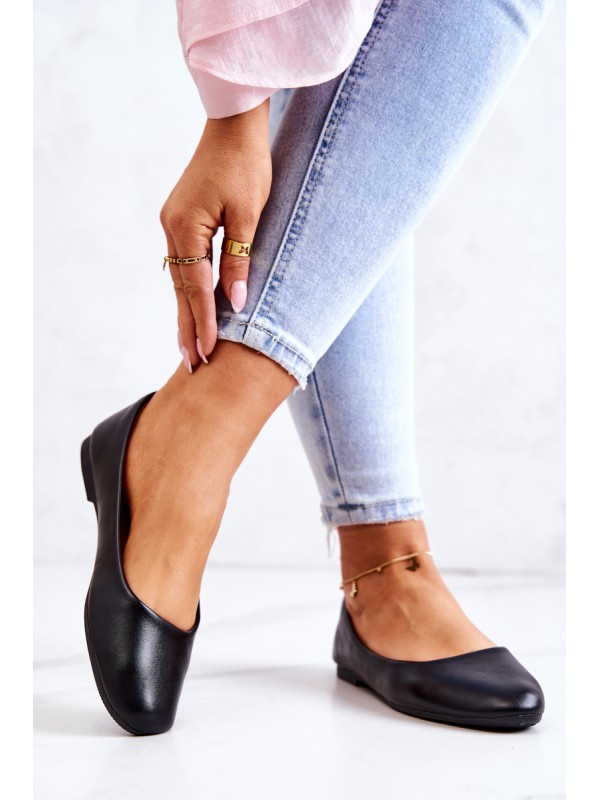 Black Classic Leather Ballerina Stacee