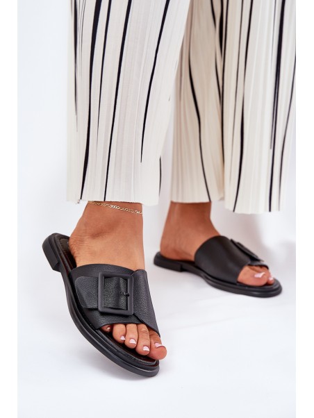 Ladies leather sandals with buckle D&A SJ2302-01 Black