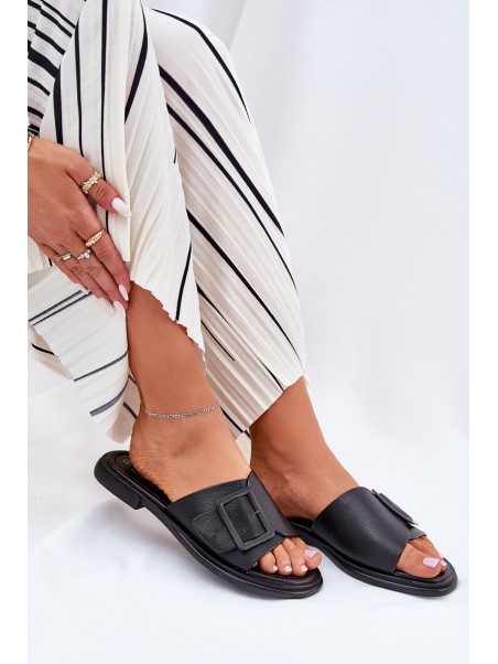 Ladies leather sandals with buckle D&A SJ2302-01 Black