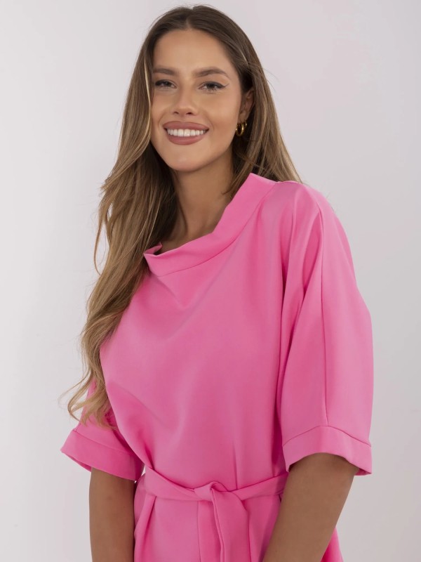 Rožinė suknelė