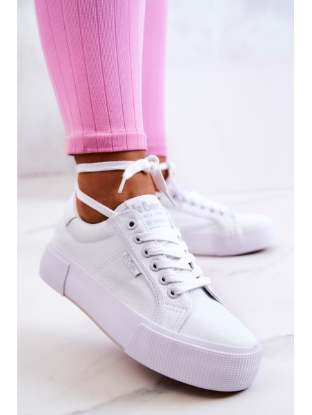 Sneakers On A Platform Lee Cooper LCW-22-31-0884L White