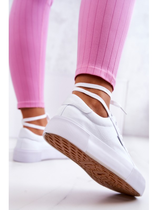 Sneakers On A Platform Lee Cooper LCW-22-31-0884L White