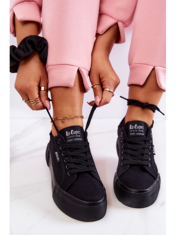 Sneakers On A Platform Lee Cooper LCW-22-31-0885L Black