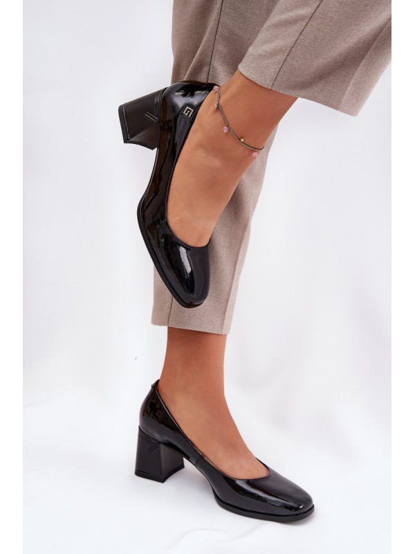 Leather Patent Heels On A Stiletto Vinceza 91130 Black