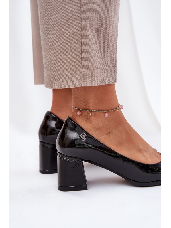 Leather Patent Heels On A Stiletto Vinceza 91130 Black
