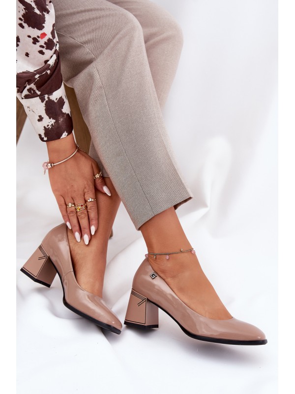 Leather Patent Heels On A Heel Vinceza 91130 Beige