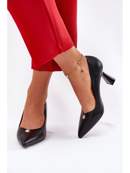 Elegantiški aukštakulniai ant platėjančių stiletų Vinceza 62222 juodi