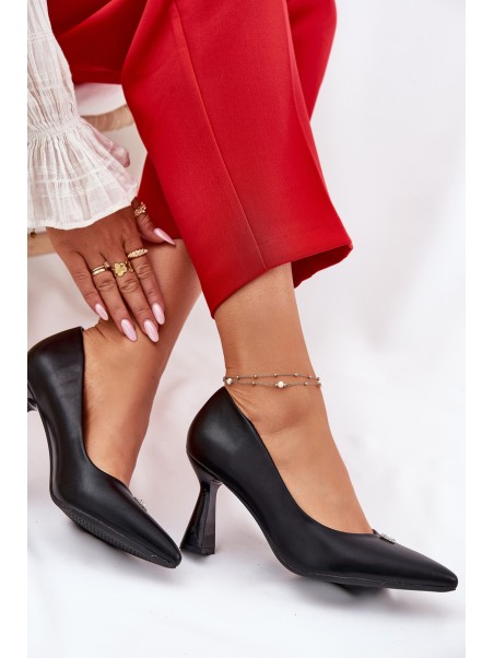Elegantiški aukštakulniai ant platėjančių stiletų Vinceza 62222 juodi