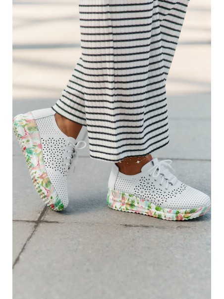 Leather Perforated Women's Shoes On Wedge Artiker 56C1532 White