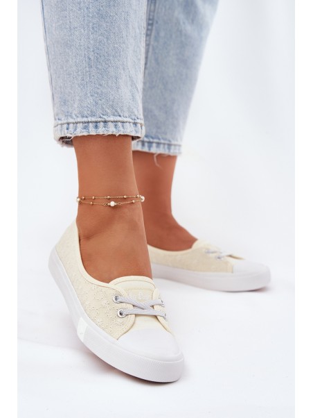 Ladies Sneakers With Embroidery Lee Cooper LCW-25-31-3445L Beige