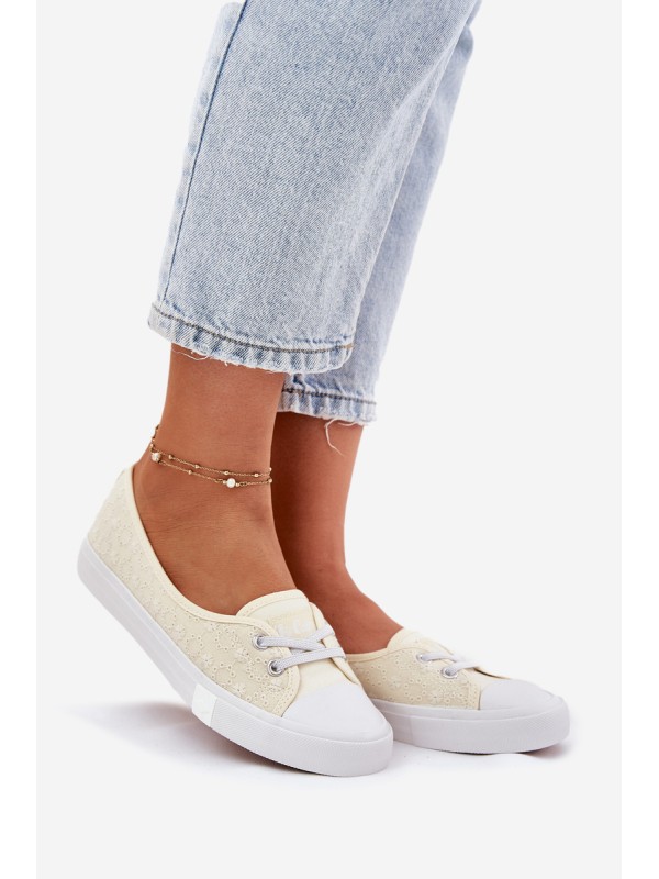 Ladies Sneakers With Embroidery Lee Cooper LCW-25-31-3445L Beige