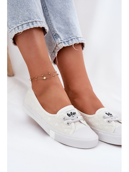 Moteriški sportbačiai su siuvinėjimu Lee Cooper, balti LCW-25-31-3447L