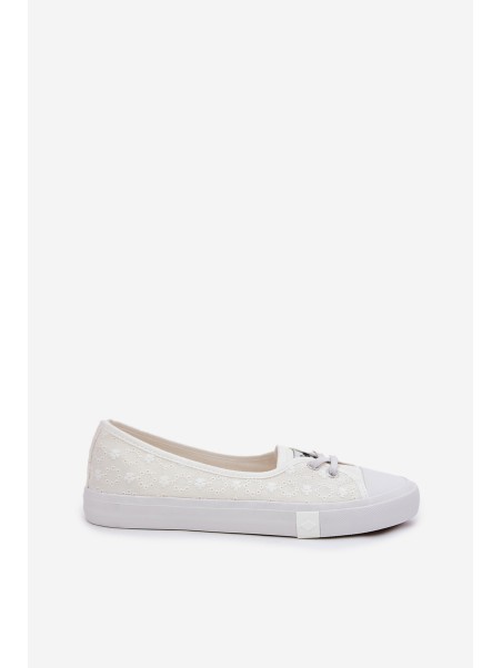 Moteriški sportbačiai su siuvinėjimu Lee Cooper, balti LCW-25-31-3447L