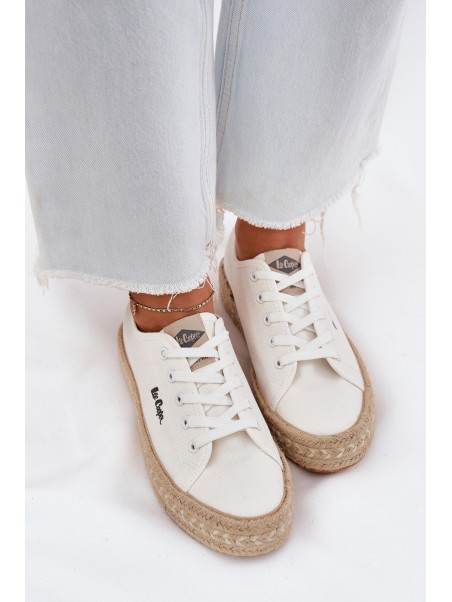 Moteriški sportbačiai su pynimo detalėmis Lee Cooper LCW-25-44-3217 balti