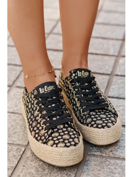 Patterned Women's Platform Sneakers With Braiding Lee Cooper LCW-25-08-3647L Black