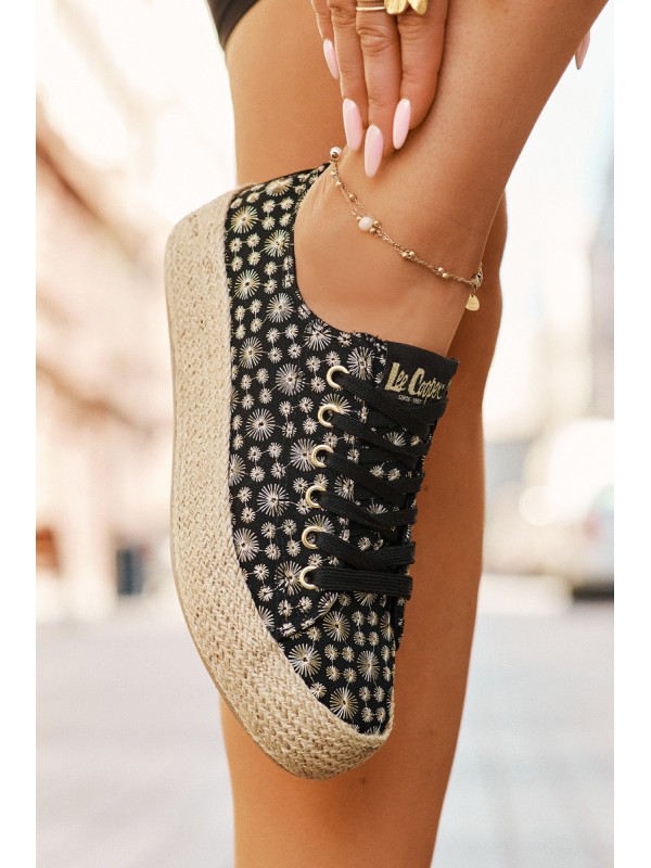 Patterned Women's Platform Sneakers With Braiding Lee Cooper LCW-25-08-3647L Black