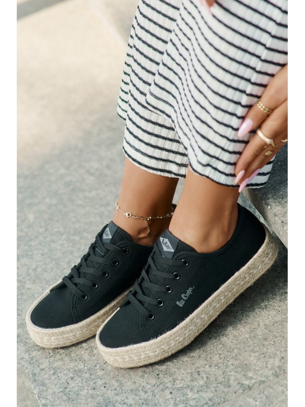 Moteriški sportbačiai su pynėmis Lee Cooper LCW-25-44-3216 juodi
