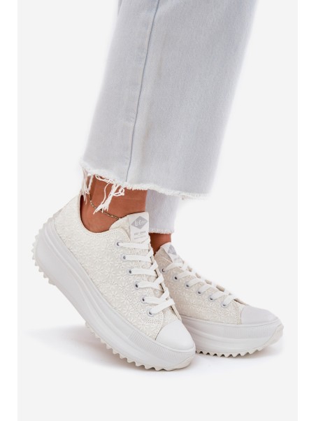 Women's Sneakers With Embroidery On Platform Lee Cooper LCW-25-31-3465L White