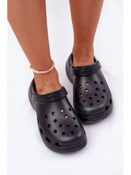 Foam Women's Slippers On A Massive Sole Big Star RR274A118 Black