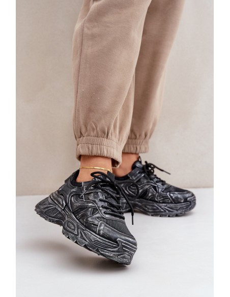 Women's Sneakers With Distress On Platform Black Seladwen