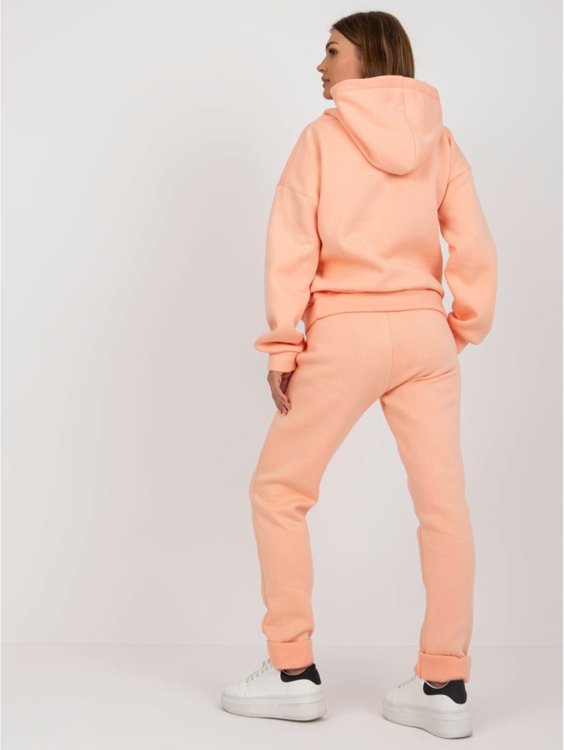 Laisvalaikio kostiumas-EM-KMPL-758.33P-persikinis
