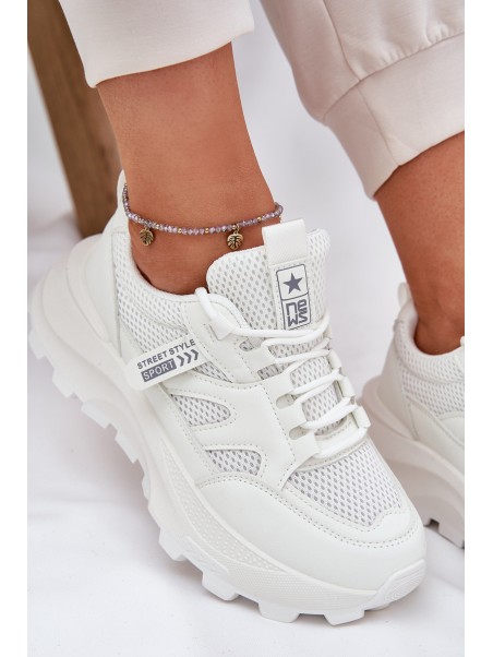 Women's Sports Sneakers On Thick Sole White Prononice