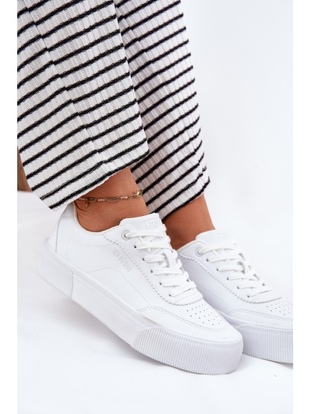 Low sneakers made of eco leather Big Star RR274303 White