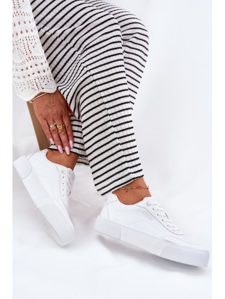 Low sneakers made of eco leather Big Star RR274303 White