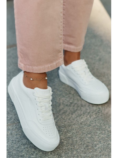 Low sneakers made of eco leather Big Star RR274303 White