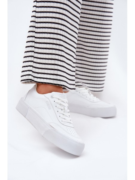 Low sneakers made of eco leather Big Star RR274303 White