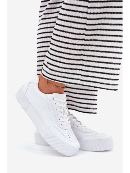 Low sneakers made of eco leather Big Star RR274303 White