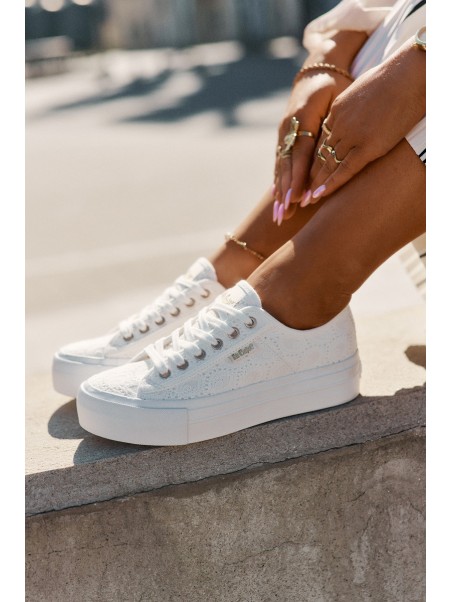 Ladies Sneakers With Lace Lee Cooper LCW-25-31-3438L White