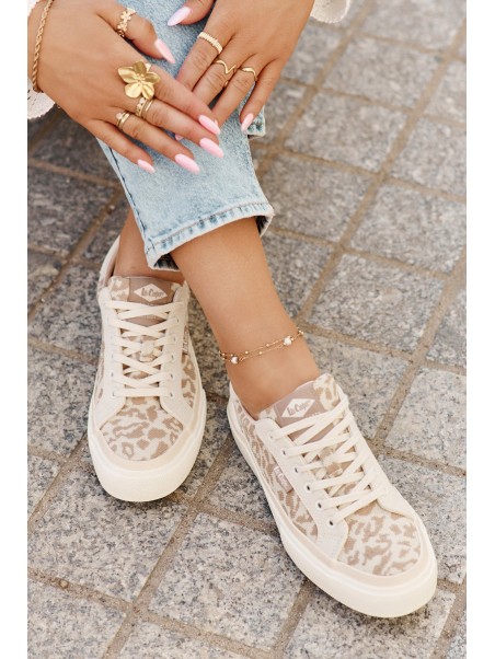 Low Women Sneakers Leopard Print Lee Cooper LCW-25-02-3330L Beige