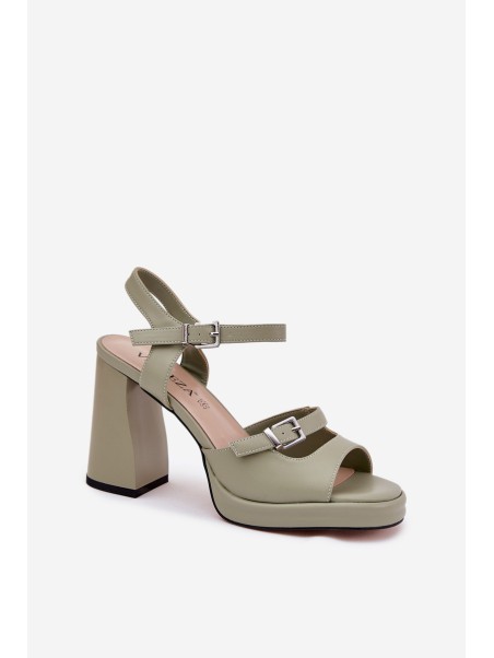 Ladies leather sandals on heel Vinceza 77110 green