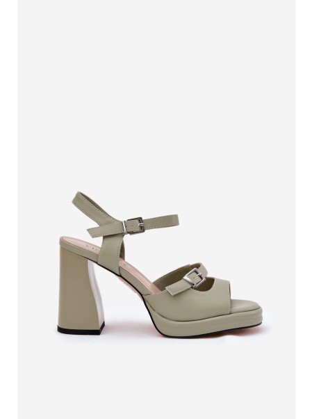 Ladies leather sandals on heel Vinceza 77110 green