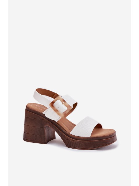 Ladies sandals on a chunky heel and platform White Vinceza 17387