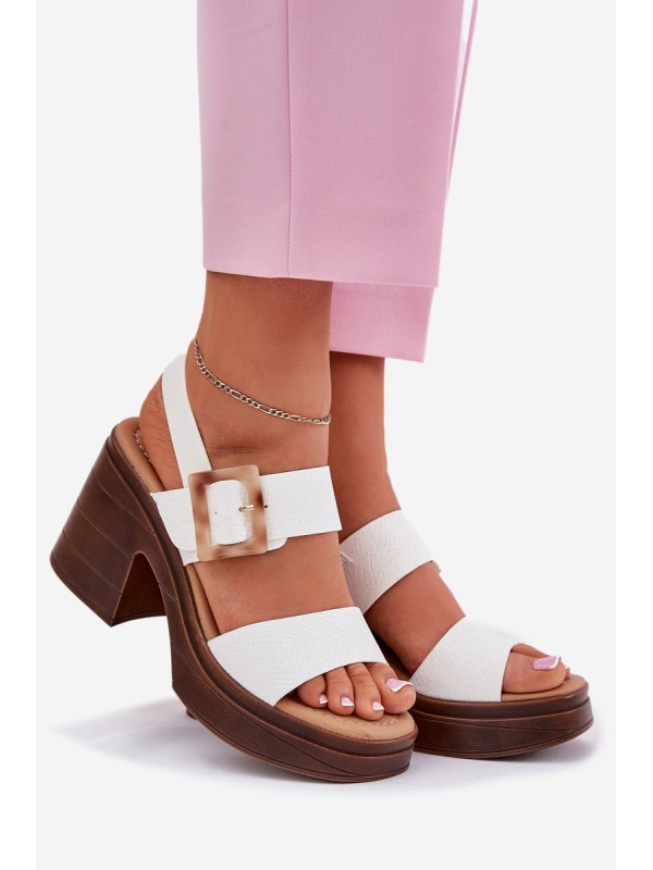 Ladies sandals on a chunky heel and platform White Vinceza 17387