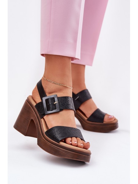 Women's sandals on a chunky heel and platform Black Vinceza 17387