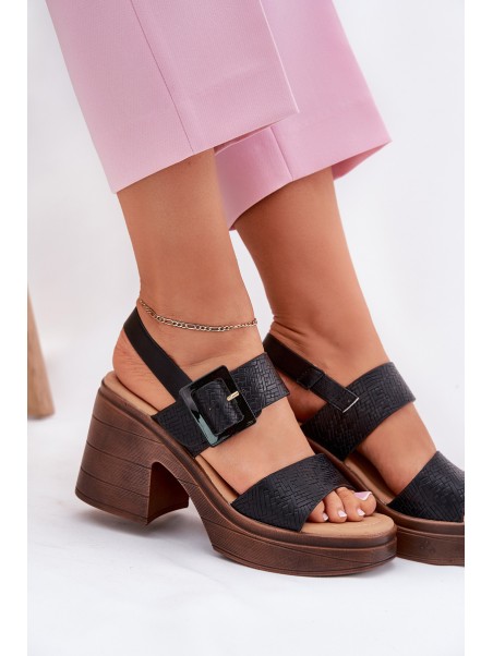 Women's sandals on a chunky heel and platform Black Vinceza 17387