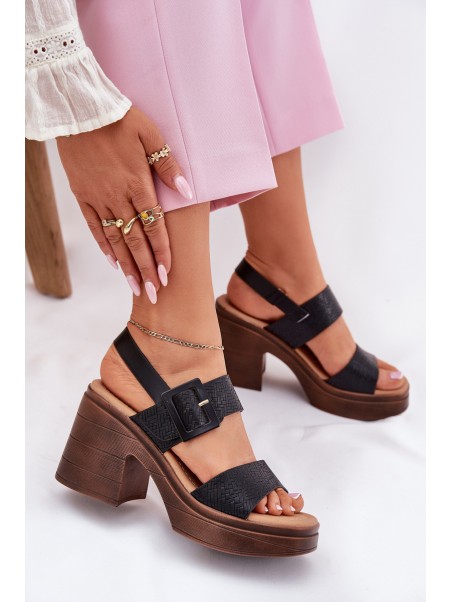 Women's sandals on a chunky heel and platform Black Vinceza 17387
