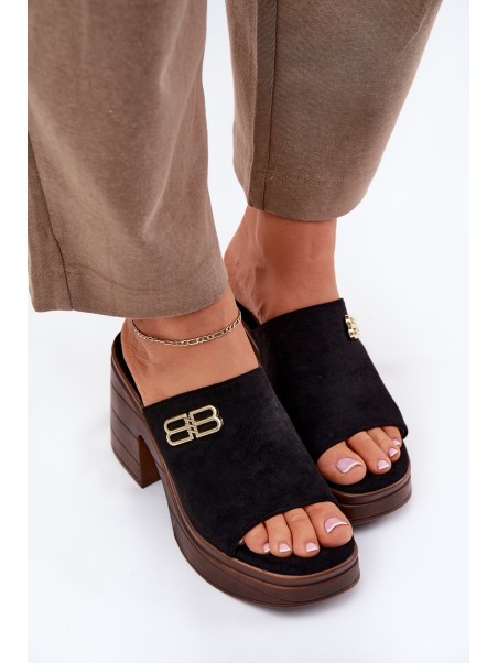 Ladies Sandals On Chunky Heel With Golden Detail Vinceza 17400 Black