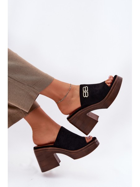 Ladies Sandals On Chunky Heel With Golden Detail Vinceza 17400 Black